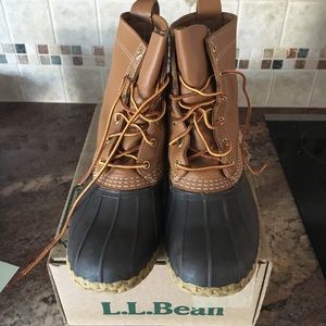 L.L. Bean Boots 8” Thinsulate in size 9